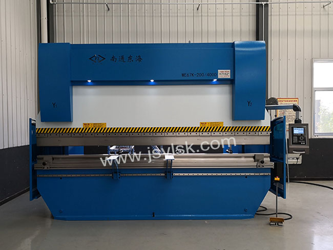 WE67K-200/4000數(shù)控折彎機